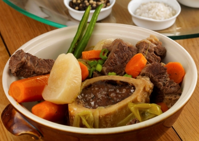 POT AU FEU A LA QUEUE DE BŒUF